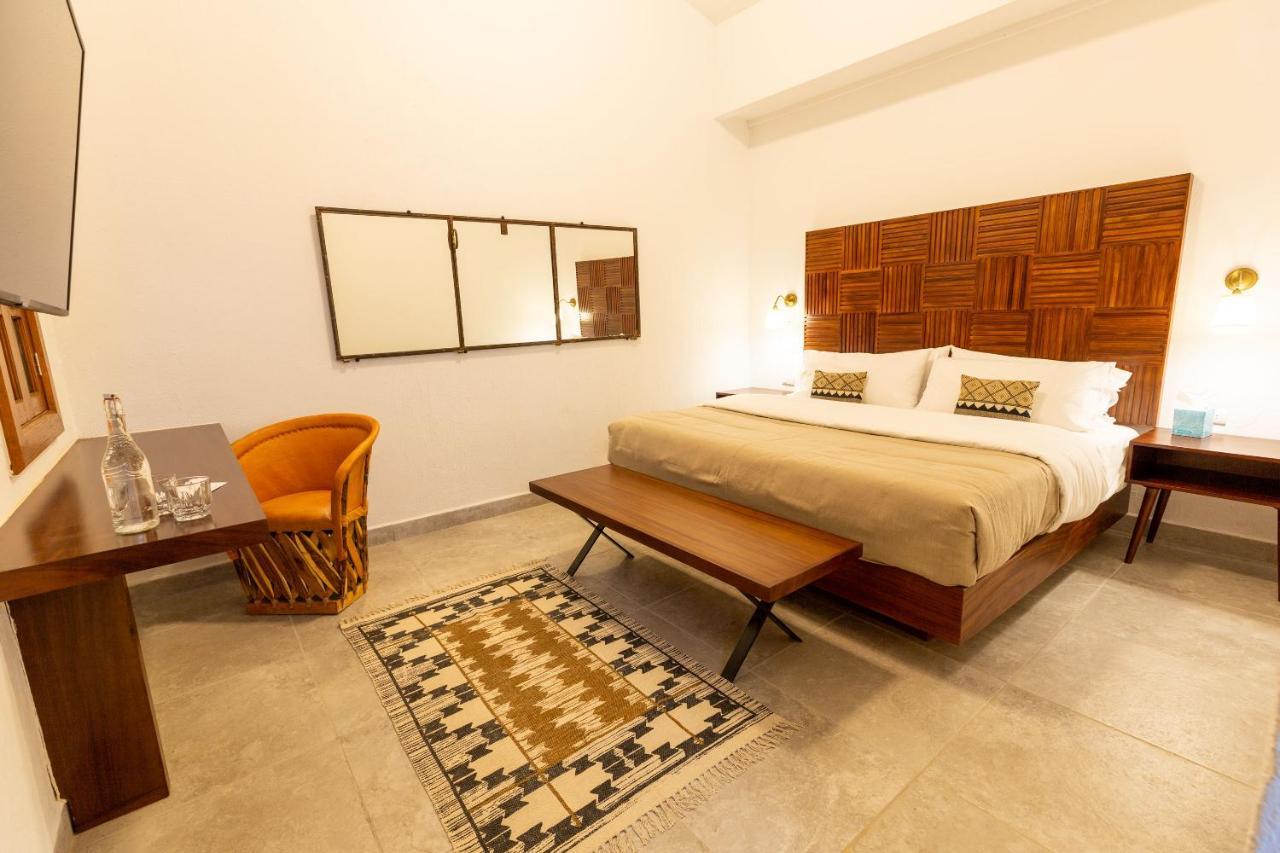 Plaza Chapala Hotel Экстерьер фото